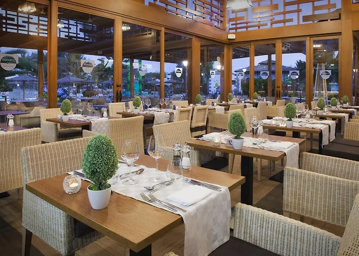 Отель Elba Lanzarote Royal Village Коста Бланка