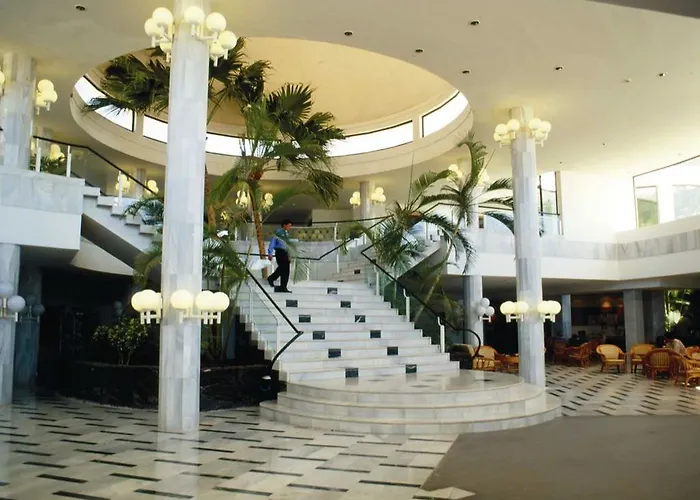 Отель Elba Lanzarote Royal Village 4*